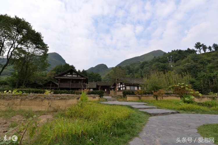 黔北第一泉——贵州遵义枫香温泉